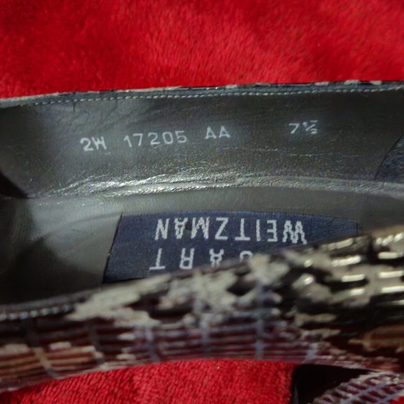 Stuart Weitzman Snakeskin Pattern Leather Heels Gray, Black and Brown - Size 7.5 - Picture 2 of 6